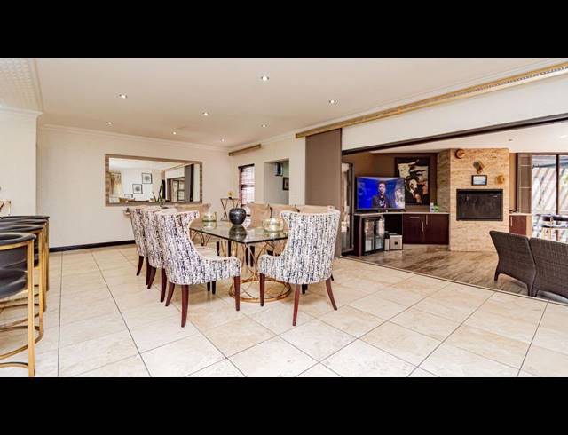 4 BEDROOM FREEHOLD FOR SALE IN MEYERSDAL